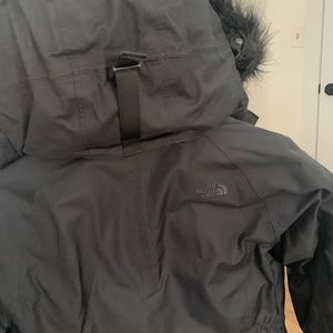 North Face Women’s Artic Parka XS